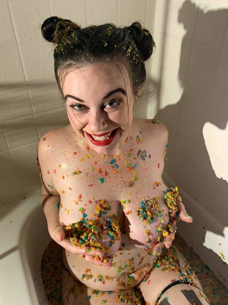 Molly Morelove best star galleries