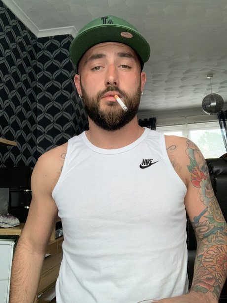 StuartBoi star porn image