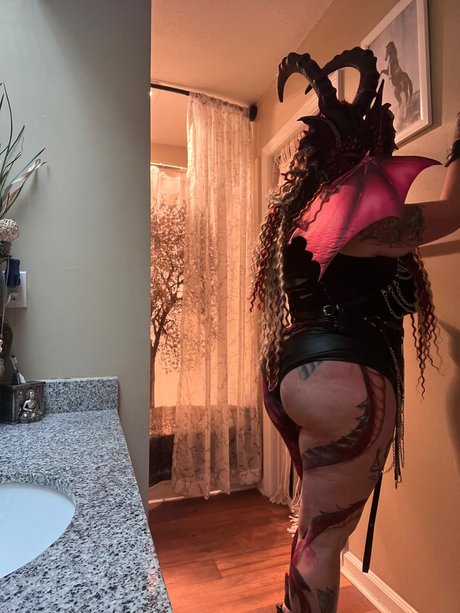 Dragongirl77 beautiful model gallery