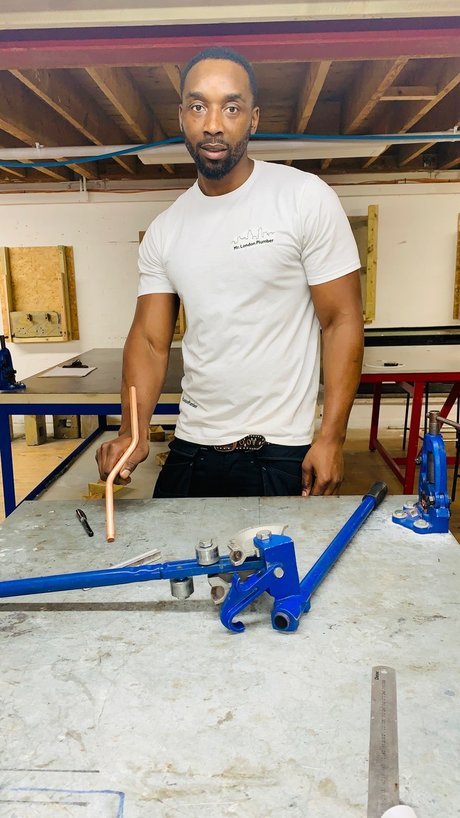 MR LONDON PLUMBER star nudes galleries