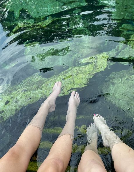 withlovesaraxo xxx pornstar photo