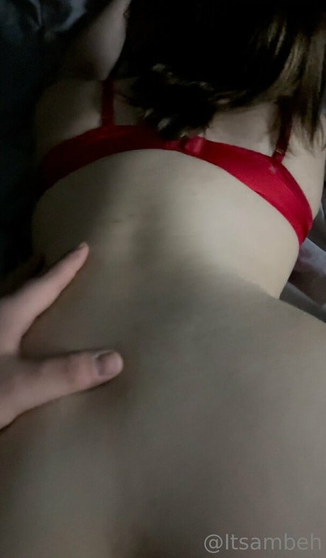 itsambeh model nude image