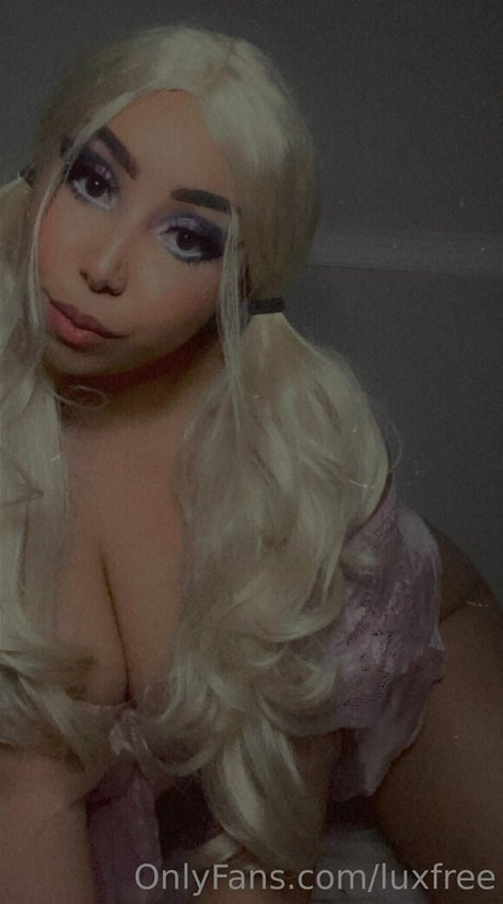 luxfree sexy pornstar picture
