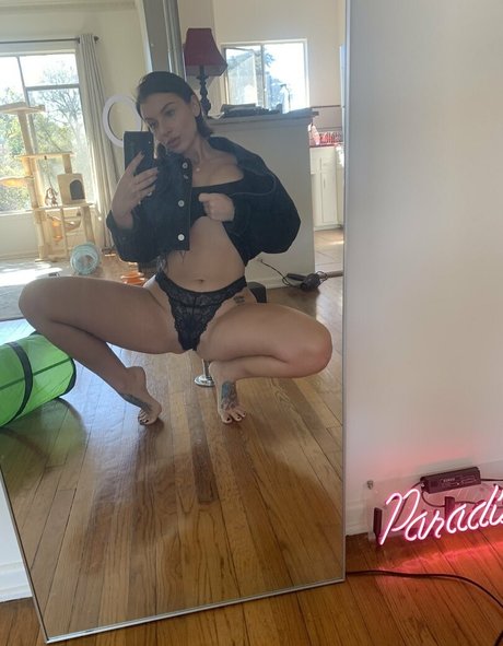 itsivylebelle nude pornstar pictures