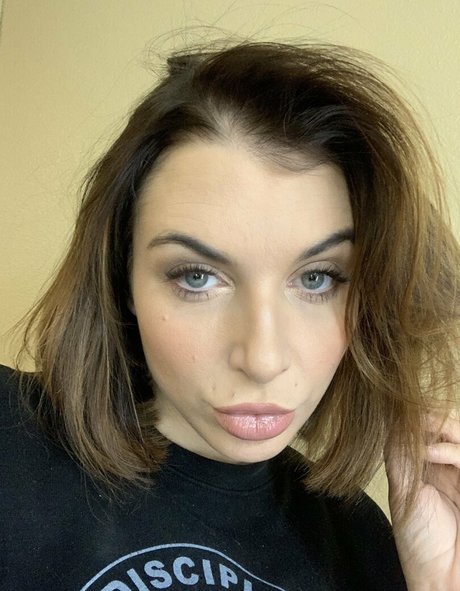 itsivylebelle model exclusive gallery