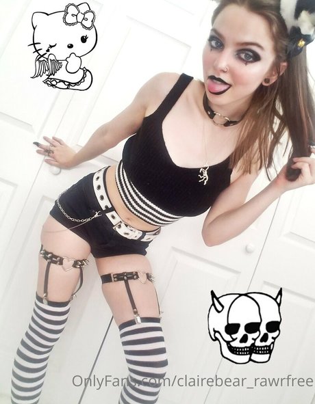 clairebear rawrfree model perfect pic