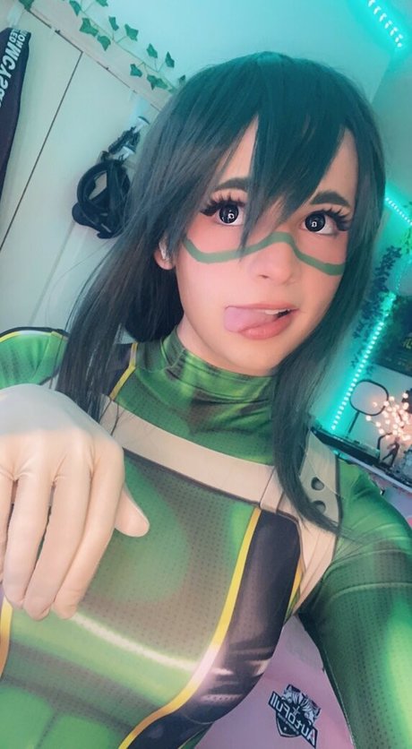 its peachybunnn naked star archive