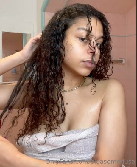 pleasemedusa free model gallery