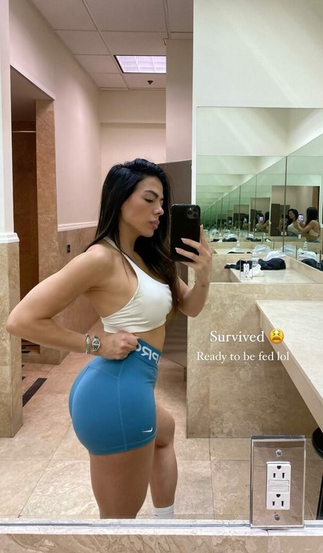 danellaurbaytv model hot image