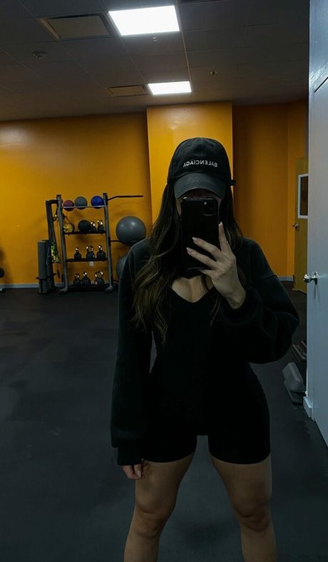 danellaurbaytv nude star gallery