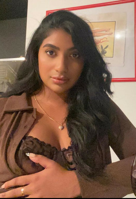 Reddotbitch model perfect pictures