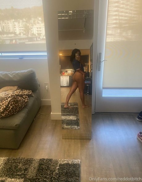 Reddotbitch star nude pictures