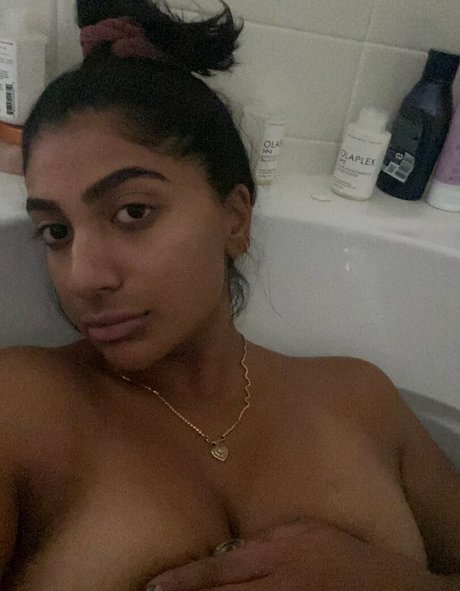 Reddotbitch star xxx photos