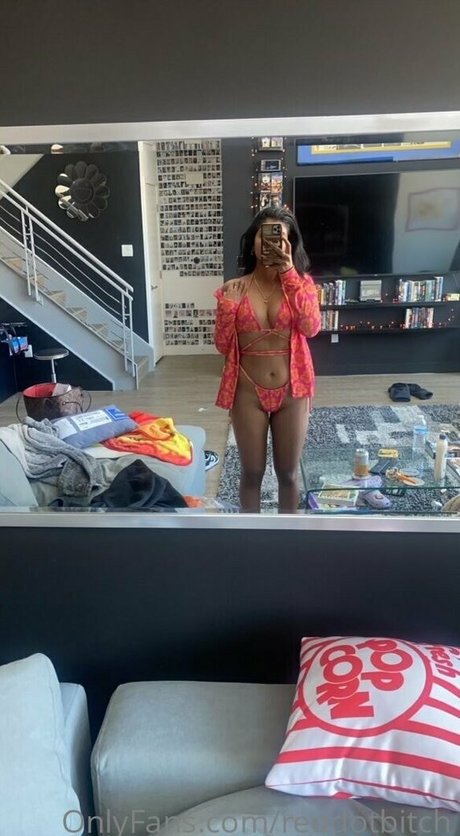 Reddotbitch pretty model photos