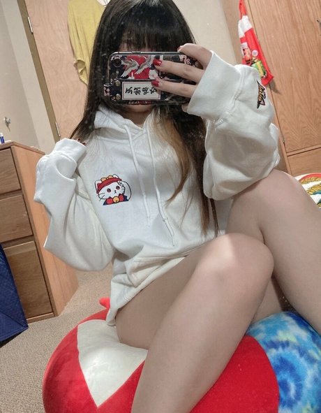 eunamiku xxx pornstar pics