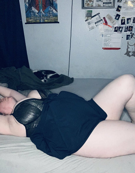 lingeriebabes profile pic