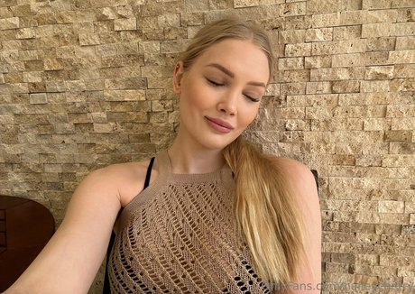 haileycherry free pornstar pictures