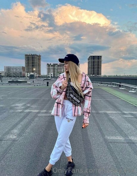 haileycherry pornstar nude archive