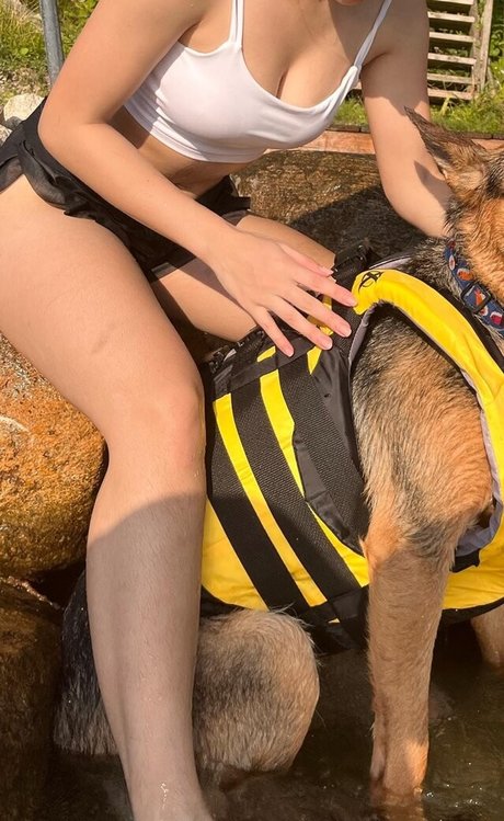 Sabrina Pezeshkian star exclusive photos