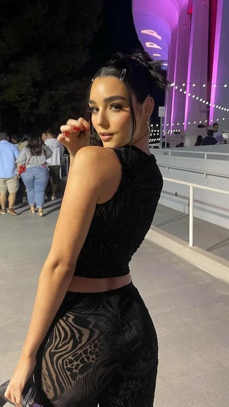 Indiana Massara beautiful model galleries