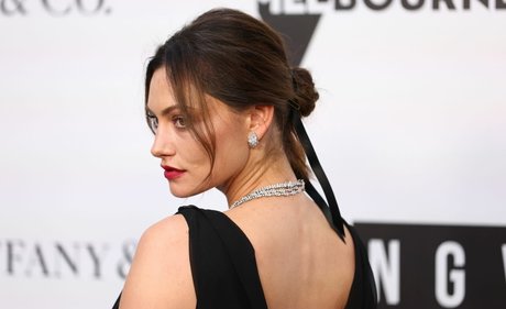 Phoebe Tonkin beautiful model images