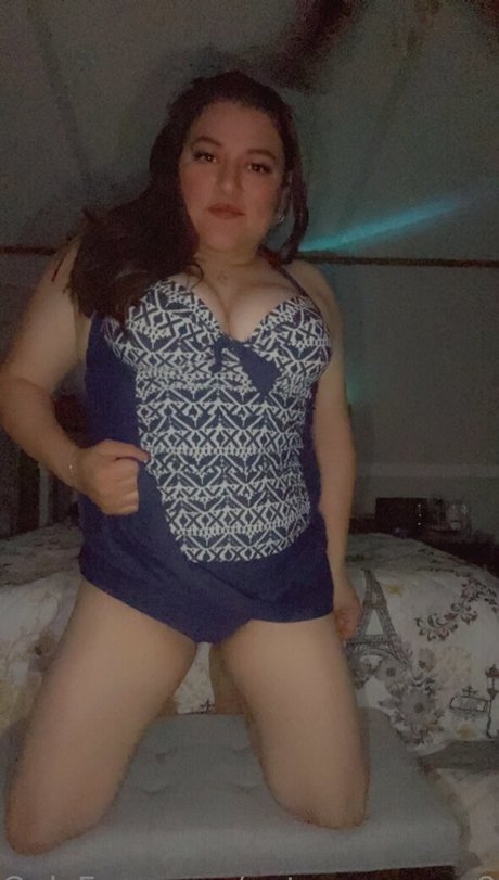 notyourqueen86 star photo