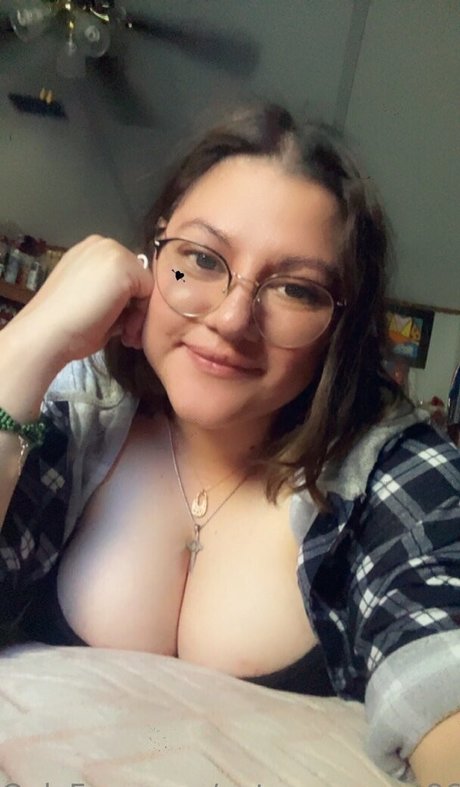 notyourqueen86 beautiful model picture