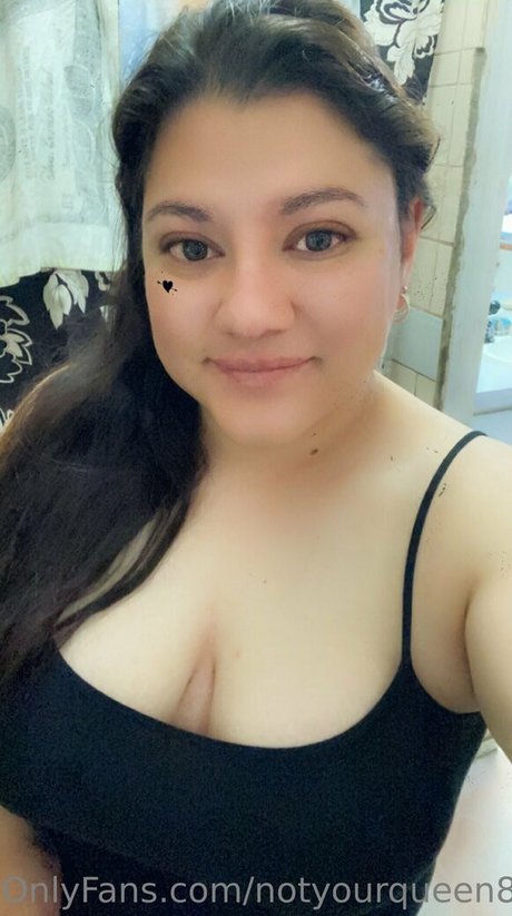 notyourqueen86 pornstar pretty pics