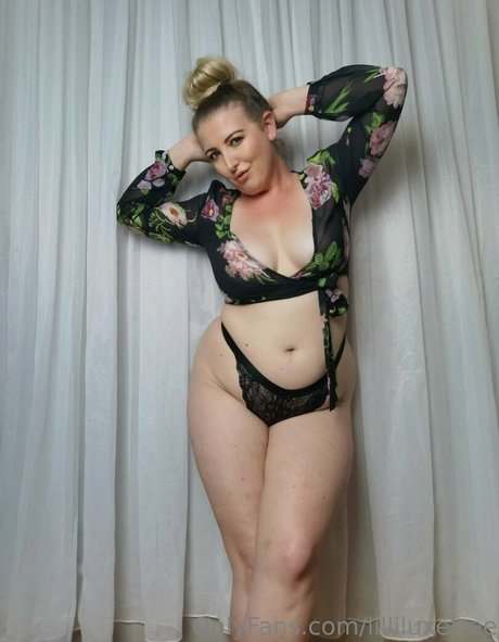 lilliluxefree top star photos