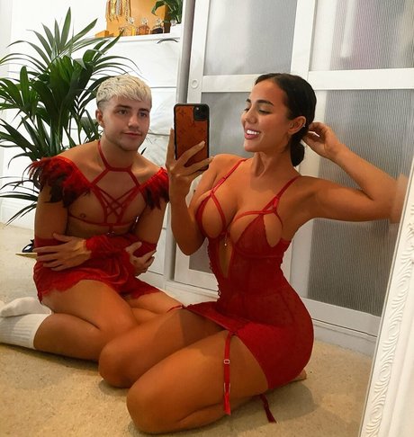 Arianna Ajtar hd pornstar gallery