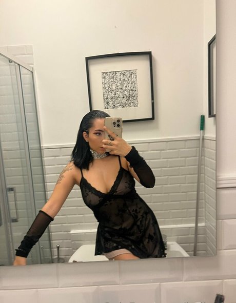 bellaniet pretty pornstar pic