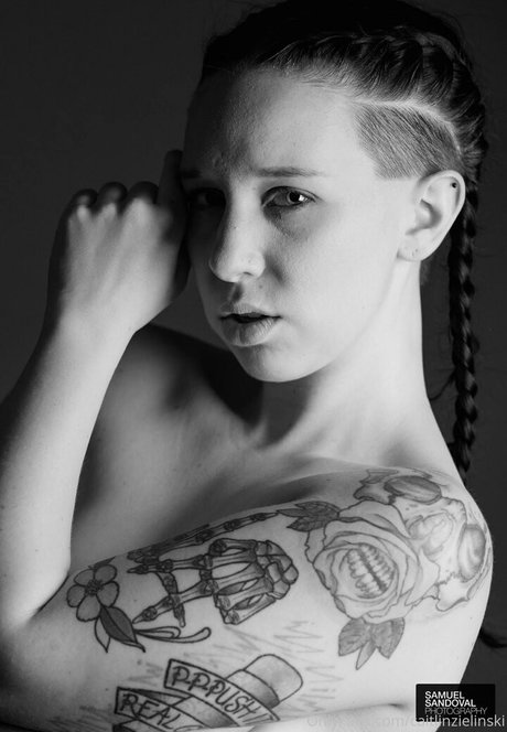 caitlinzielinski art actress galleries