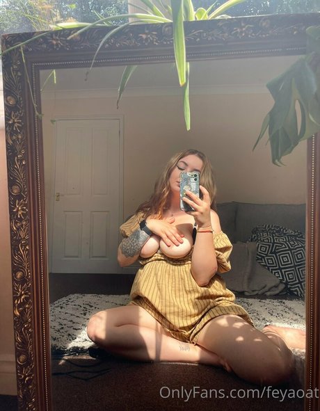 cutiefeya model erotic photo