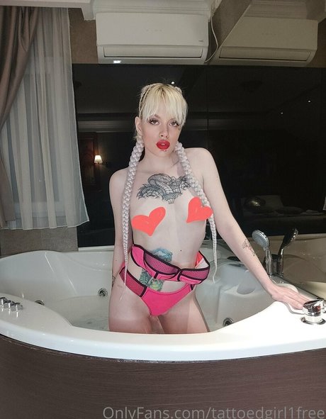 tattoedgirl1free pretty model pics
