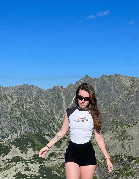 mallennnna star free galleries