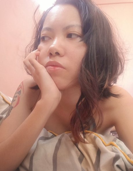 Takayeaki star nudes images