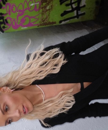 Nastia Liukin pretty model images