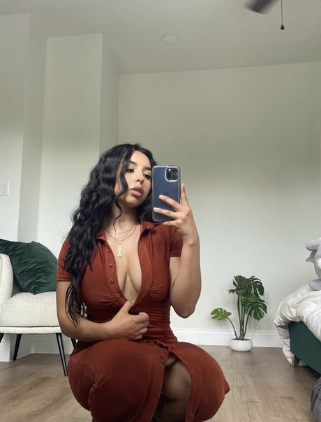 Prisy Montoya model xxx pic