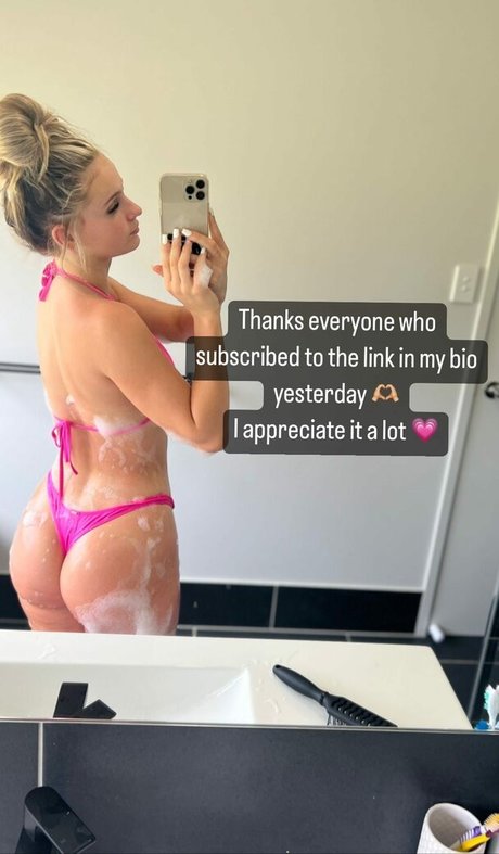 Lillie Bass best model image