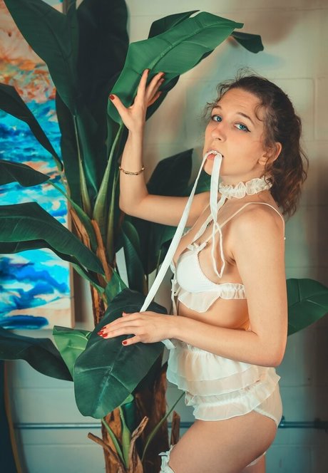 chlobodyyy pornographic star pictures