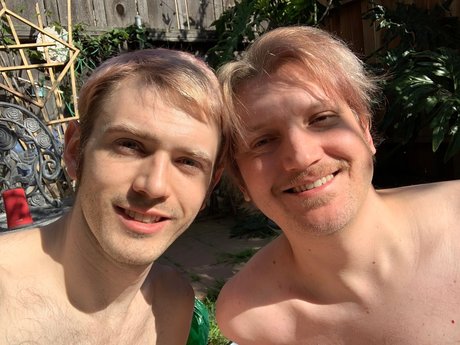 MudkipMan420 model porn picture