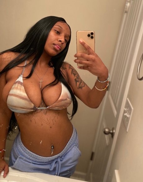 Lainaaa model pornographic photo