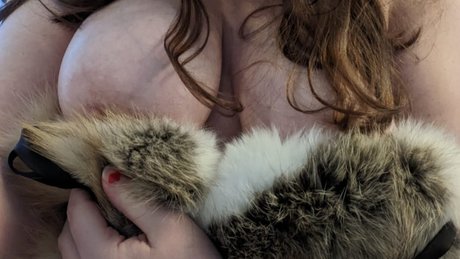 thicc fur mommy_ erotic model pics