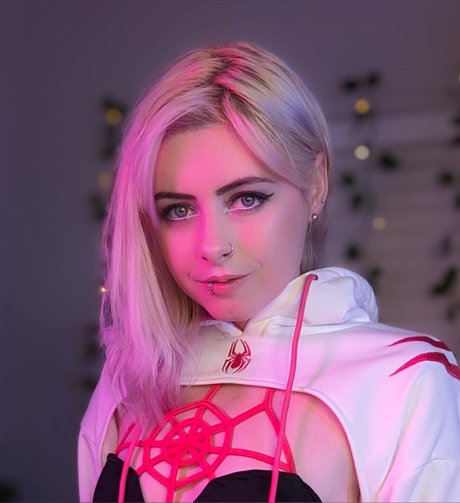 elunaxc model porn img