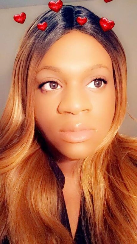 Mya Brinks exclusive star pictures