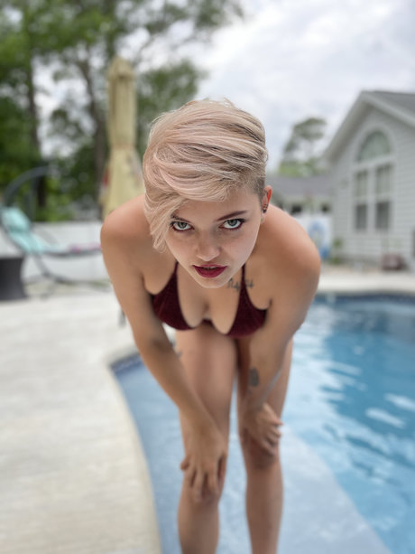 Kirra Kitty star porn pictures