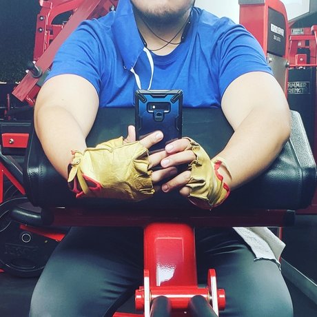 Mx MuscleCub erotic star pics