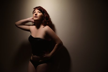 naomi cosplayer photomodel xxx pornstar archive