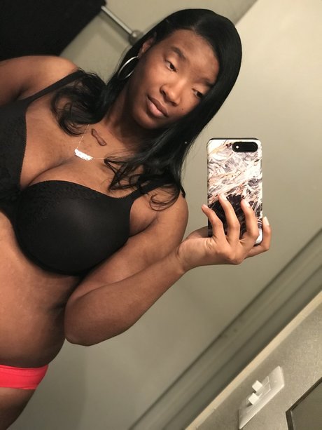 Goddess Gem hd pornstar picture