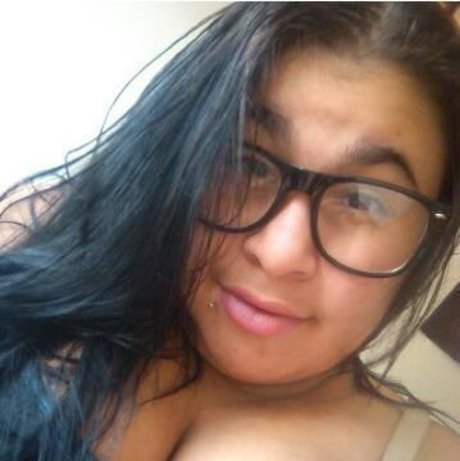 Kay Lanii star best photo